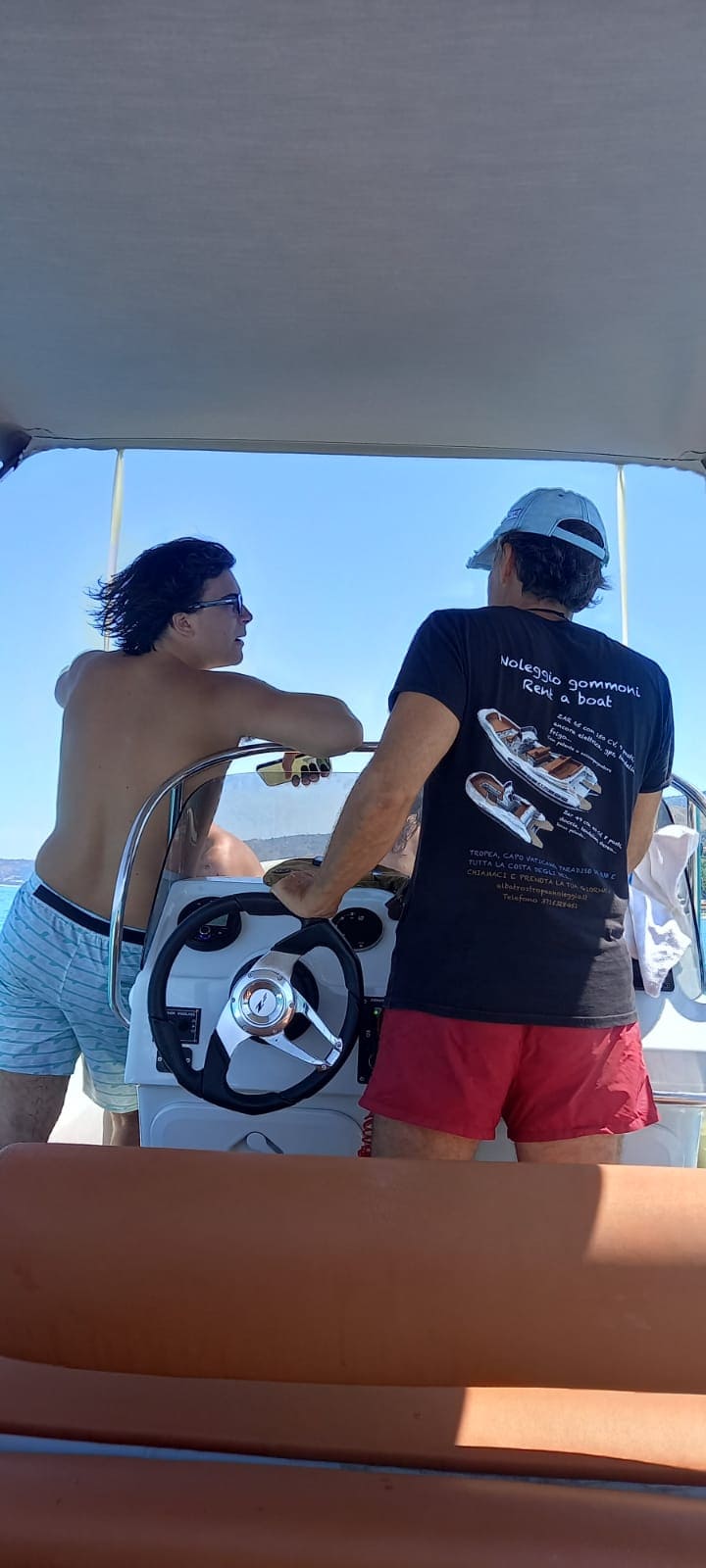 Sedute prua con cuscineria premium